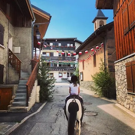Luxe, Romance Et Le Meilleur Ski ! Courchevel